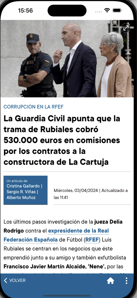 A news article headline about a corruption investigation on the El Correo de Andalucia mobile app