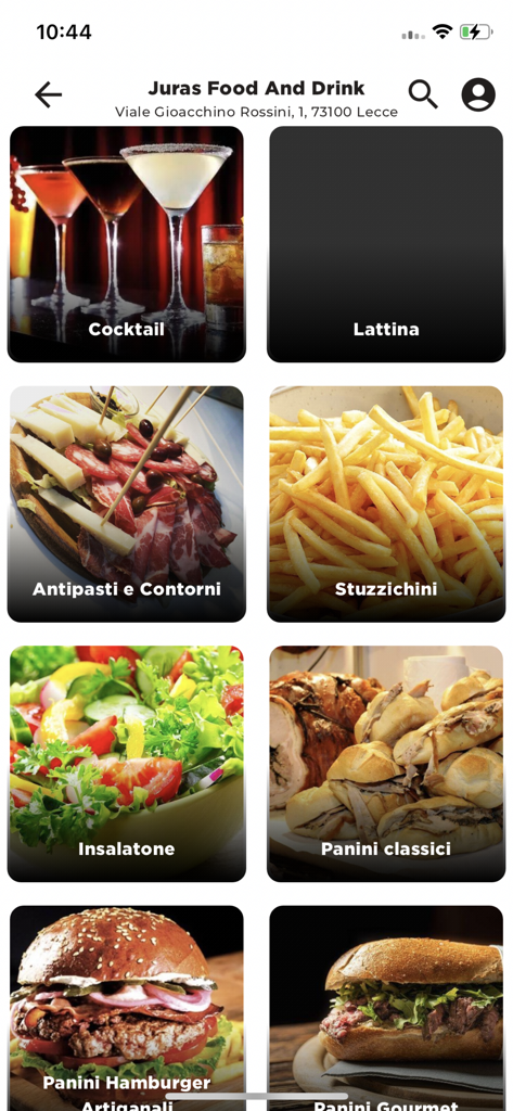 Juras Food and Drink - Digitales Menü der Juras Food and Drink mobilen App, das Kategorien für Cocktails, Salate und Burger mit Fotos zeigt
