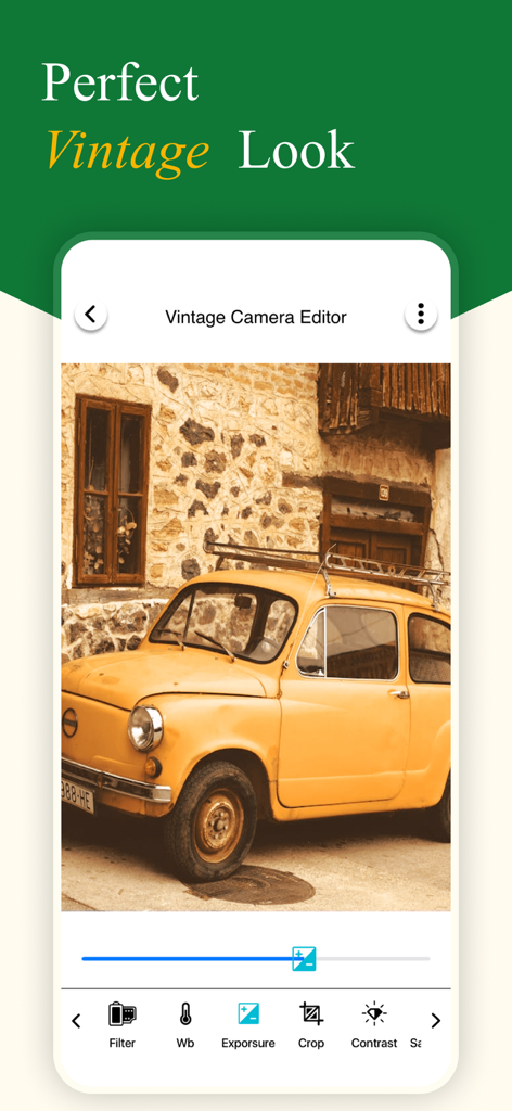 VHS Cam－Vintage Camera Filter - Pantalla de smartphone mostrando la interfaz de la app VHS Cam con un filtro vintage aplicado a un coche clásico amarillo.