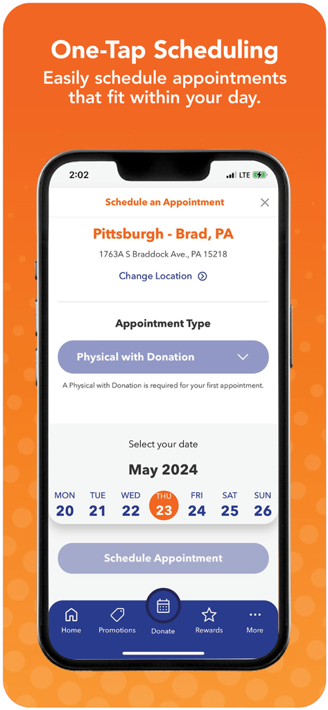 Um smartphone exibindo a tela de agendamento do aplicativo BioLife Plasma Services para uma consulta de doação.