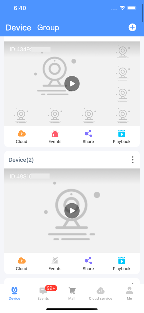 YESKAMO - YESKAMO-App-Startbildschirm mit einer Liste verbundener Sicherheitskameras mit Optionen für Cloud-Speicherereignisse und Videowiedergabe
