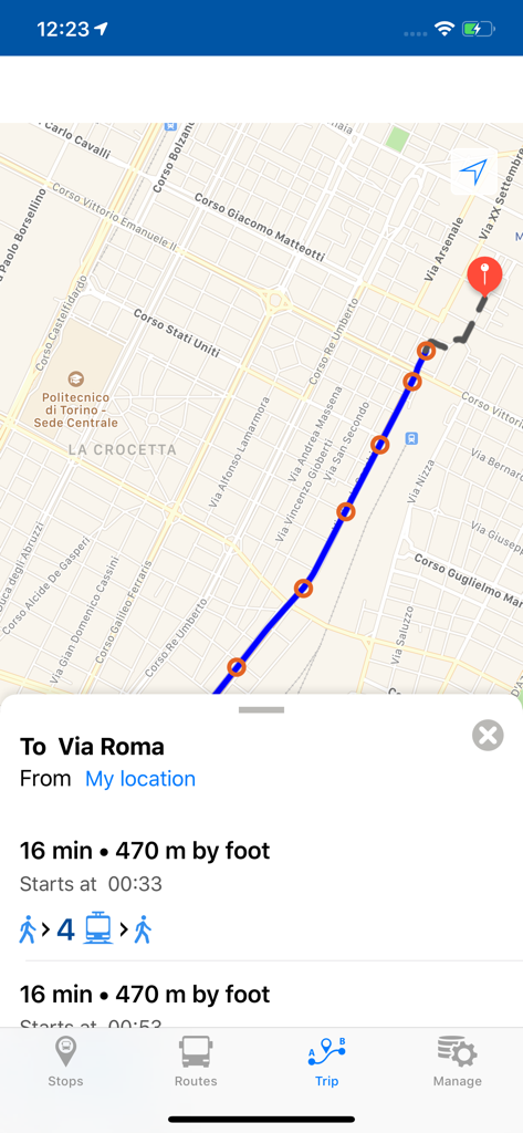 Interfaccia dell'app Bus Torino che mostra una mappa con un percorso di trasporto blu e dettagli del viaggio