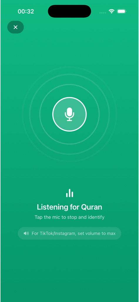 A green screen in the Quran Snap app with a microphone icon identifying a recitation