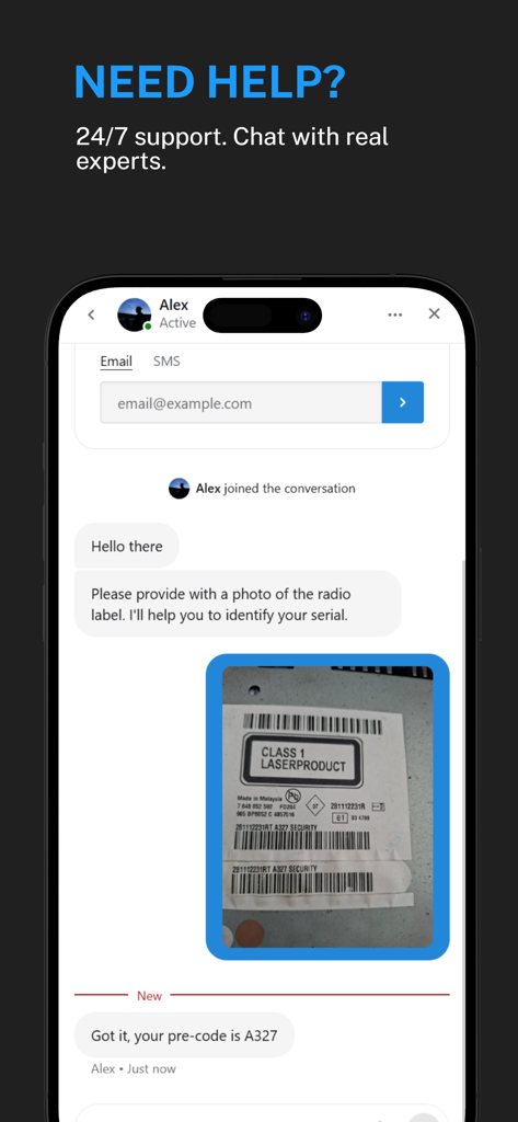 Chat interface showing a support expert helping a user identify their car radio serial number from a label photo