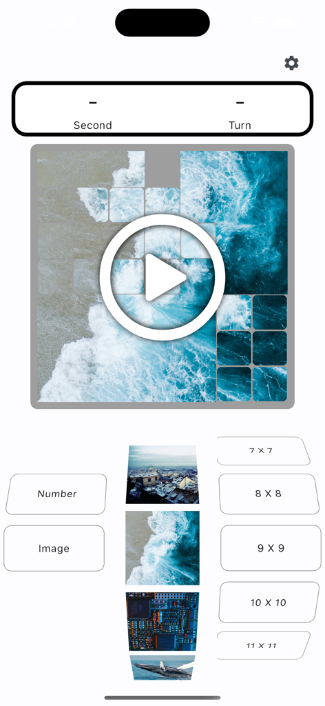 Interface of the Moving Sliding Puzzle game showing an ocean image puzzle and grid size selection options