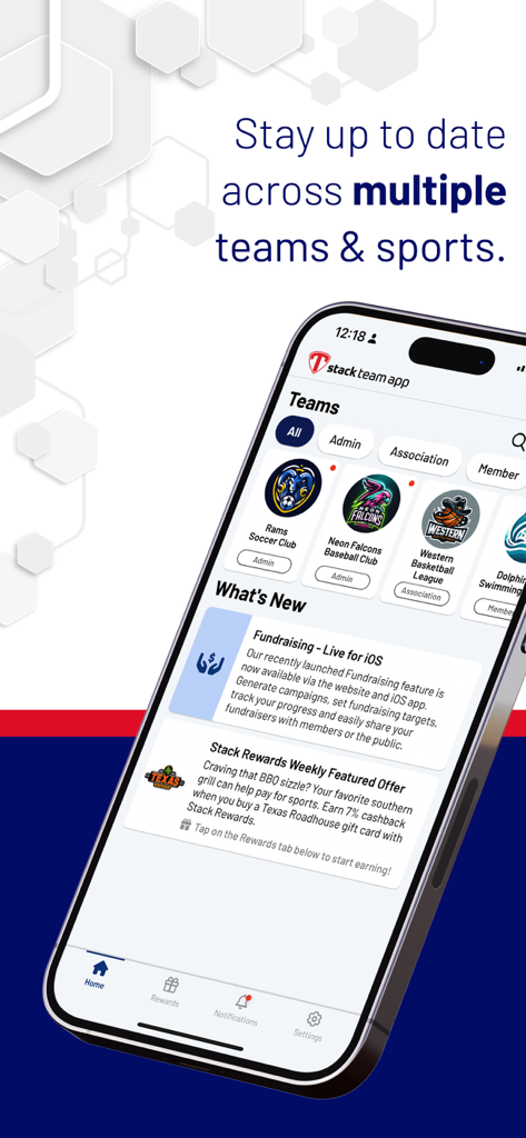 Stack Team Appのモバイルダッシュボード。複数のスポーツクラブとチームニュースの更新を表示。