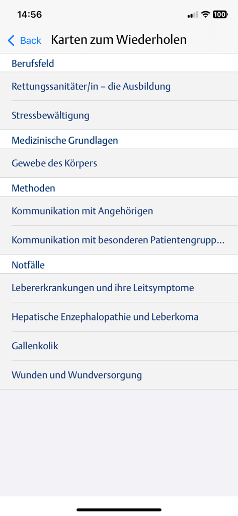 A list of medical study categories for paramedic training in the RETTEN TO GO app including stress management, medical basics, and emergency care.