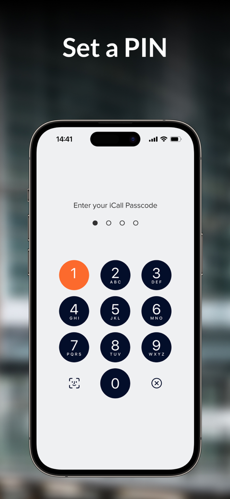 Call Recorder iCall - Schermata di inserimento passcode con tastierino numerico per l'app Call Recorder iCall.