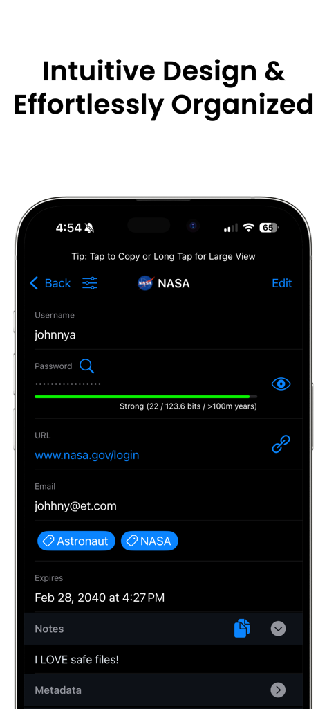 Strongbox - Password Manager - Gestionnaire de mots de passe Strongbox montrant une entrée organisée avec nom d'utilisateur, indicateur de force du mot de passe et étiquettes personnalisées.