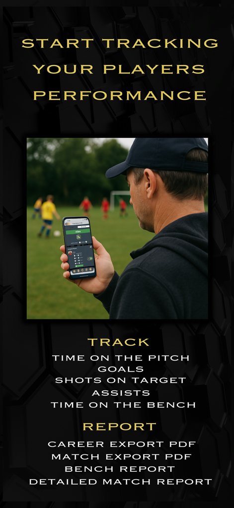 Soccerteer Pro - Un padre al margen usando Soccerteer Pro para rastrear estadísticas de jugadores como goles, asistencias y tiempo de partido durante un juego de fútbol juvenil