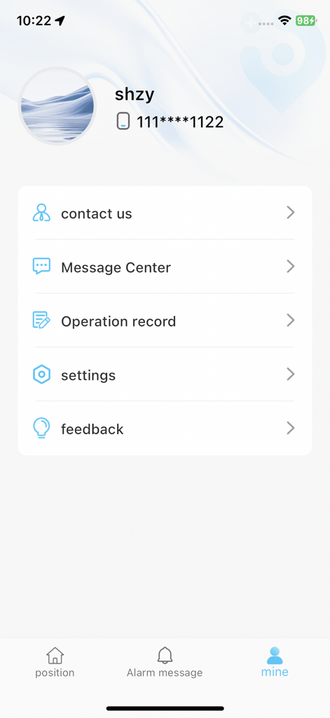 Die Profil-Einstellungen der QXGPS-App mit Menüoptionen für Kontakt, Nachrichten und App-Einstellungen