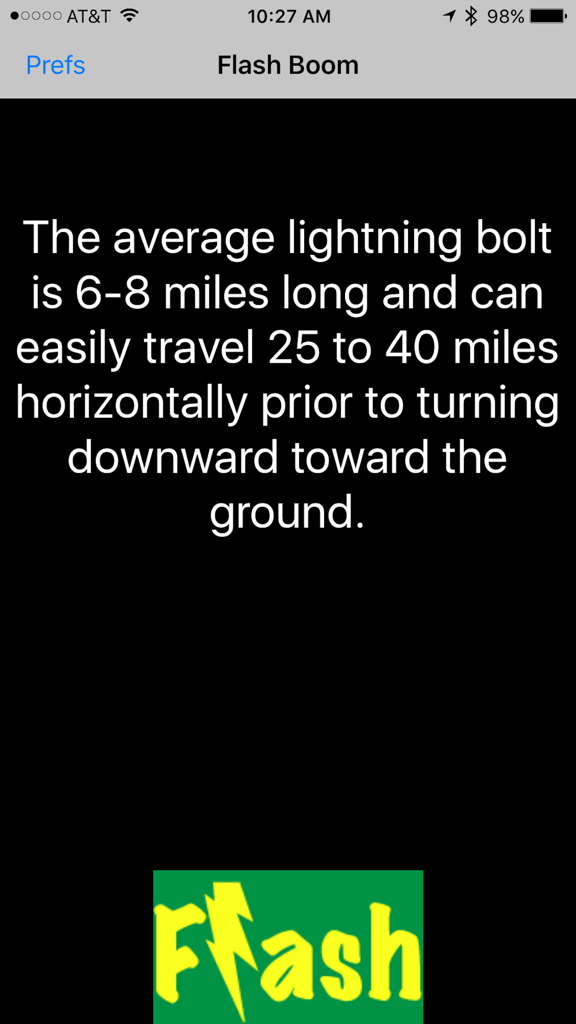 Flash Boom - Flash Boom app screenshot showing lightning bolt facts and the green flash activation button.