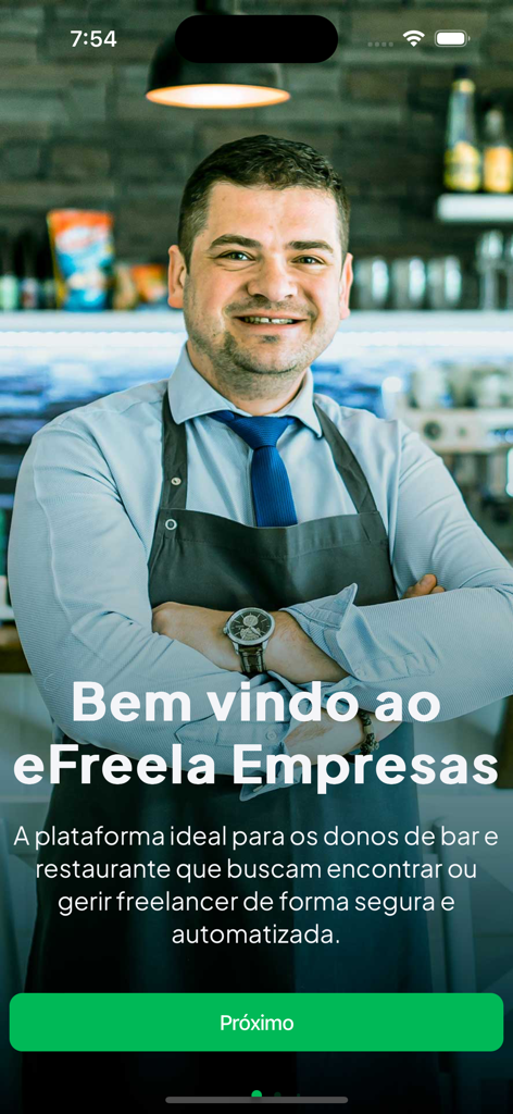 eFreela - Empresas - Welcome screen of eFreela Empresas app showing a smiling man in an apron representing a small business owner