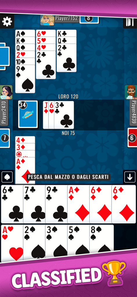 Buraco Plus - Card Game - スコアとプレイヤーのアバターが表示されたデジタル テーブル上のプレイ カードを示すブラコ プラスのマルチプレイヤー マッチ。