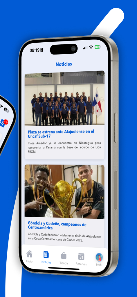 COS Sports Plaza - Una interfaz móvil de la sección de noticias de la aplicación COS Sports Plaza que muestra artículos deportivos y actualizaciones de la comunidad en español.
