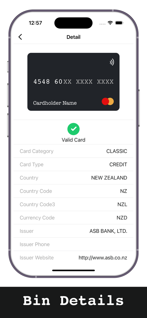 Pantalla de la aplicación móvil que muestra los detalles del número de identificación bancaria, incluido el tipo de tarjeta de crédito, el país de origen y el banco emisor