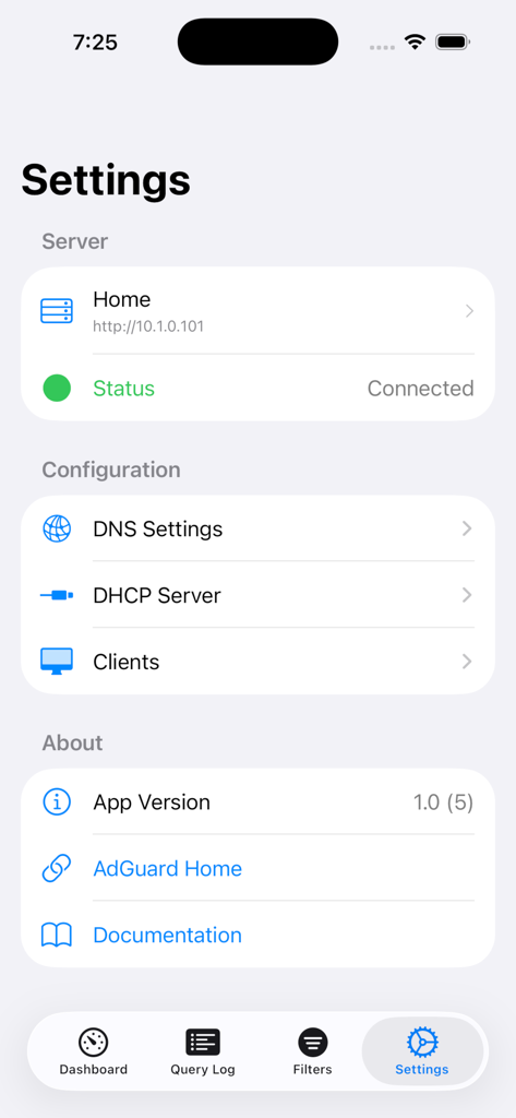 Adguard Home Admin - Pantalla de configuración de AdGuard Home Admin mostrando el estado del servidor conectado y las opciones de configuración