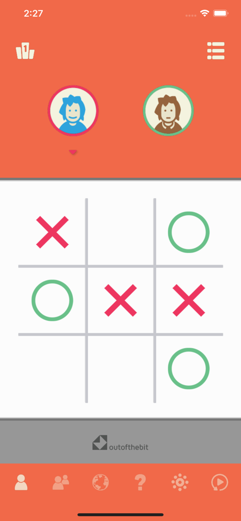 Écran de jeu de Morpion montrant une partie avec des symboles X rouges et O verts