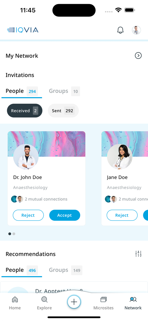 HCP Space - Pantalla de red de la aplicación HCP Space mostrando invitaciones para profesionales de la salud.