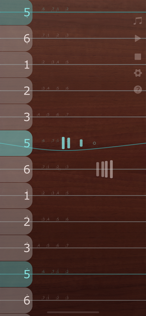 Interfaccia Guzheng digitale con 21 corde e controlli di intonazione su sfondo di legno.