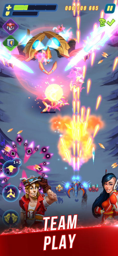 Screenshot del gameplay di HAWK Giochi di aerei spaziali che mostra la modalità cooperativa a squadre durante un'intensa battaglia aerea contro un boss.