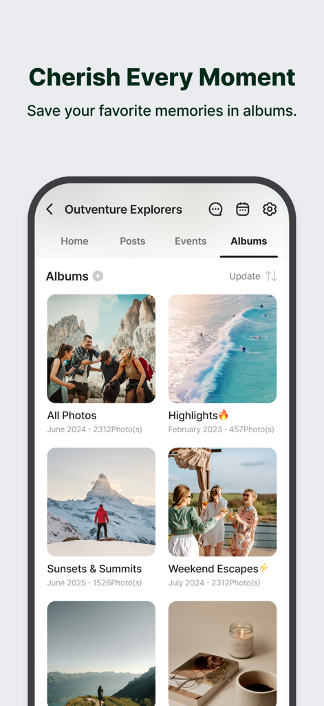 Shared photo albums in a group on the BAND mobile app
