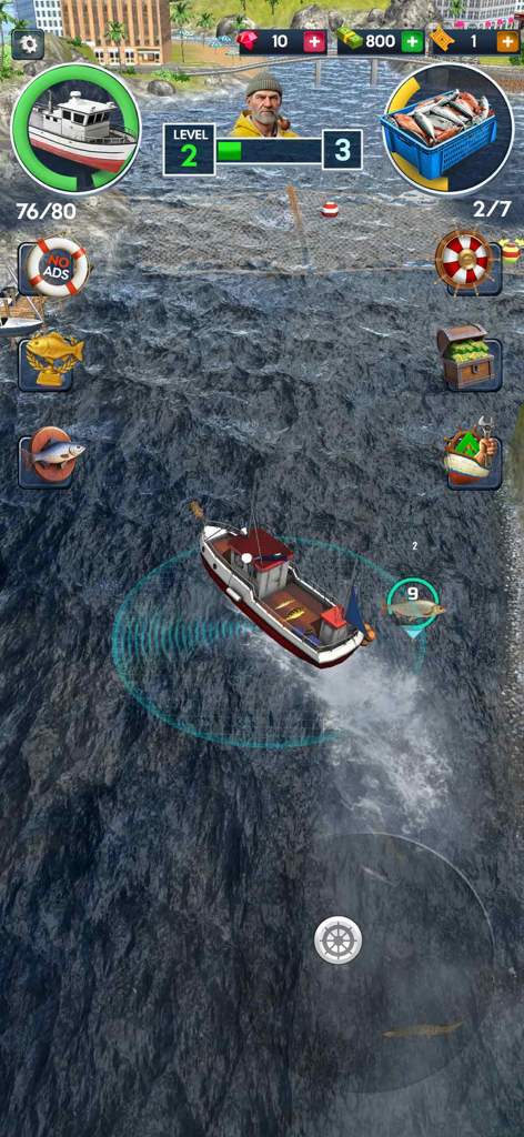 Un barco de pesca en el agua en el juego móvil Open Sea Fishing Simulator
