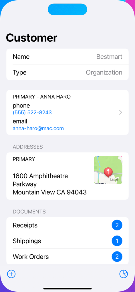 Pantalla de gestión de clientes que muestra información de contacto, mapa de direcciones y totales de documentos