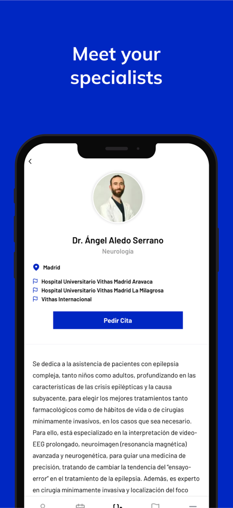Tela de perfil de especialista médico no aplicativo Vithas mostrando informações do médico e um botão para marcar consulta