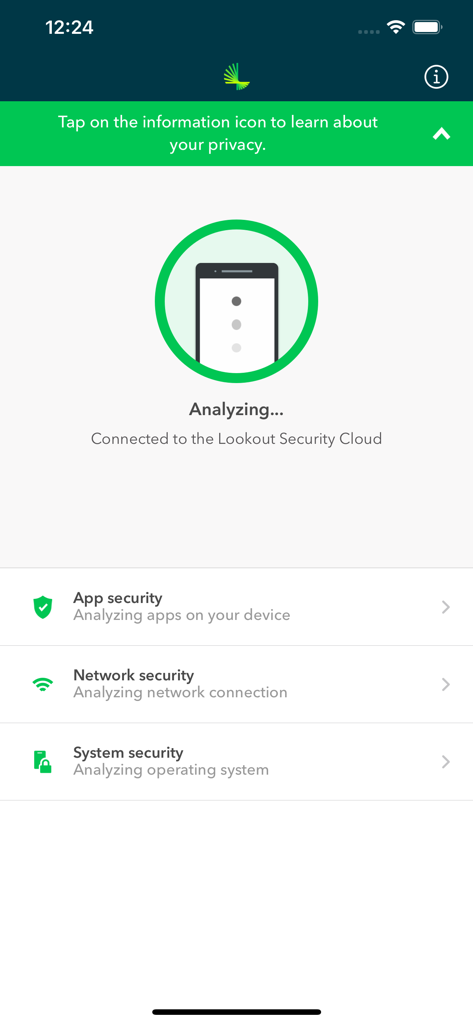 Interface do aplicativo Lookout for Work mostrando uma análise de segurança em andamento para um dispositivo móvel
