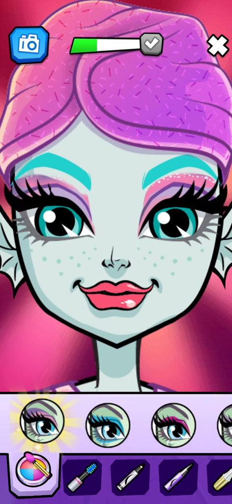 Monster High™ Beauty Salon - Charakter-Makeover-Oberfläche, die Augen-Make-up-Optionen in der Monster High Beauty Salon App zeigt