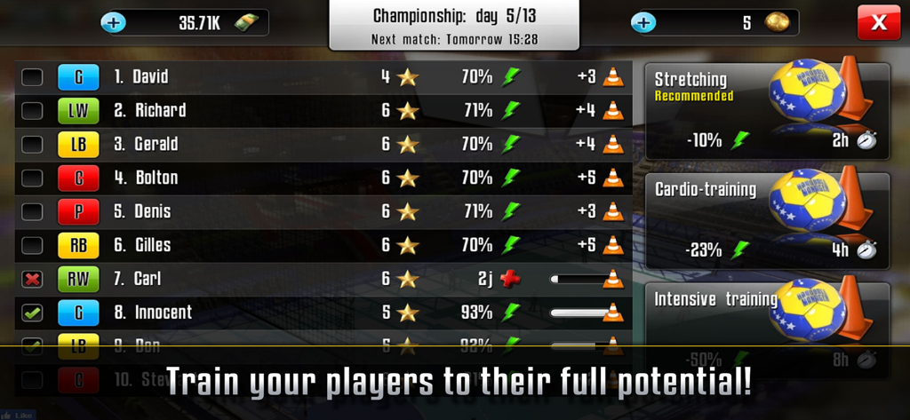 Pantalla de lista de jugadores y opciones de entrenamiento en Handball Manager que muestra estiramientos y entrenamiento cardiovascular