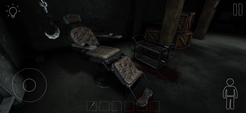 911: Prey (Horror Escape Game) - Gameplay de 911 Prey mostrando una espeluznante silla médica y un gancho de carne en una habitación oscura