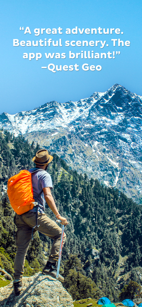 Adventure Lab® - Um alpinista com uma mochila olhando para montanhas nevadas com uma avaliação de aplicativo de Quest Geo