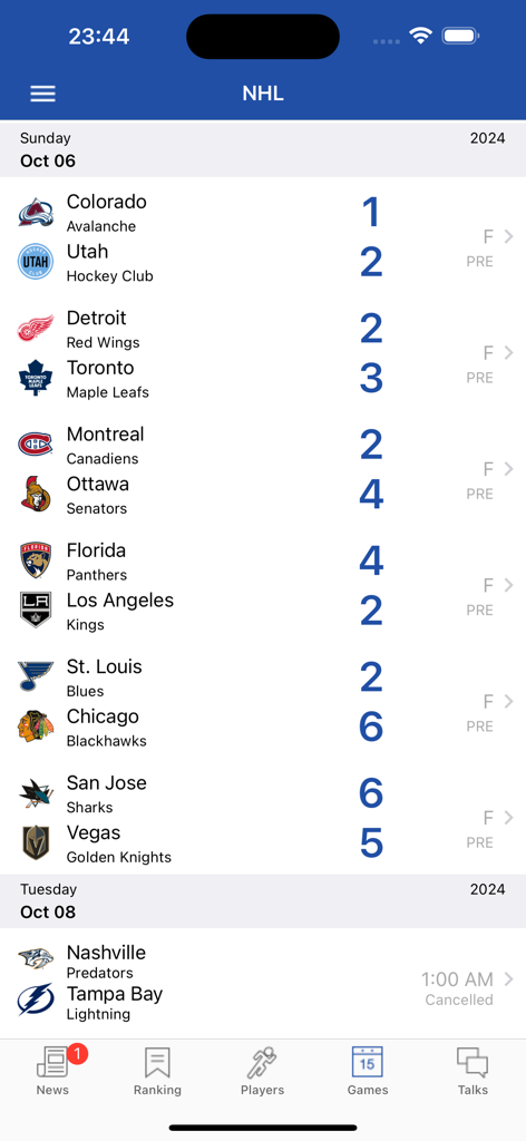 PoolExpert app interface displaying real-time NHL game scores and schedule.