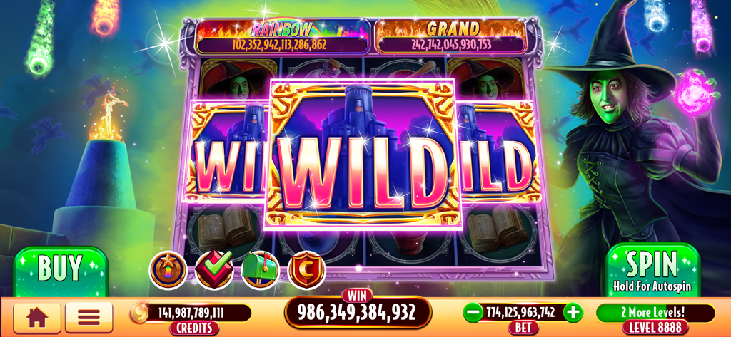 Wizard of Oz Slots Games - Captura de pantalla del juego de El Mago de Oz Slots mostrando a la Bruja Malvada del Oeste con grandes símbolos wild y totales de jackpot