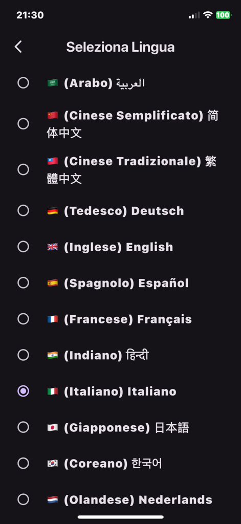 Un menú de selección de idioma en la aplicación IPTV Zone Plus que muestra una lista de idiomas internacionales compatibles con banderas