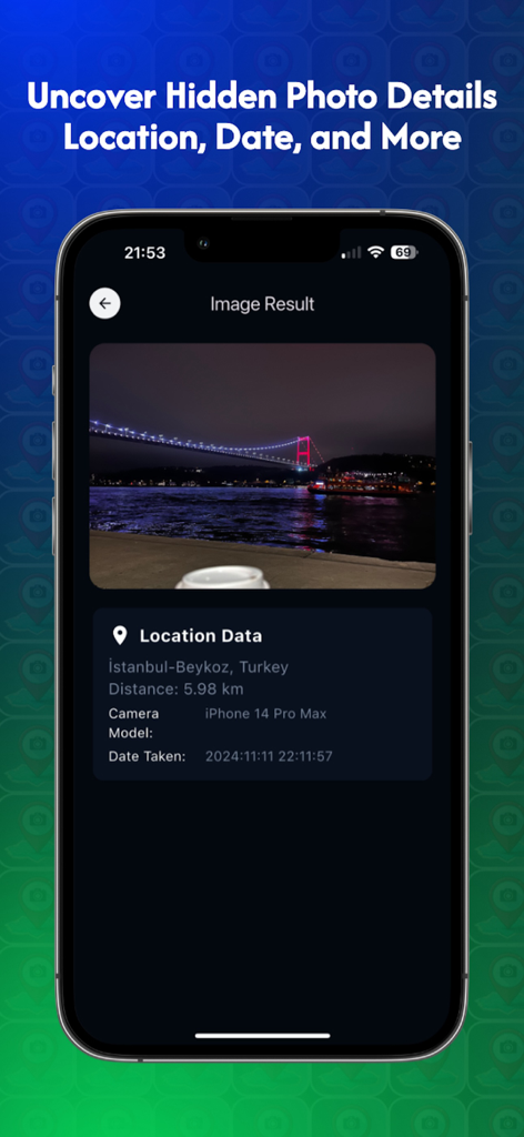 Fake Photo Finder & Locator - Interface de um aplicativo mostrando detalhes ocultos de fotos, incluindo dados de localização e modelo da câmera