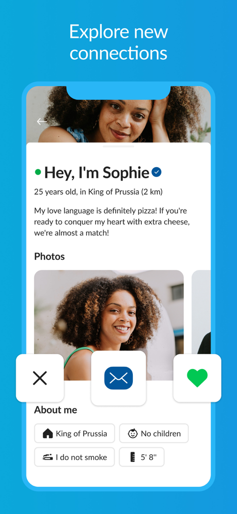 Skout Dating App & Live Chat - User profile screen on the Skout app showing a woman named Sophie with bio and personal details