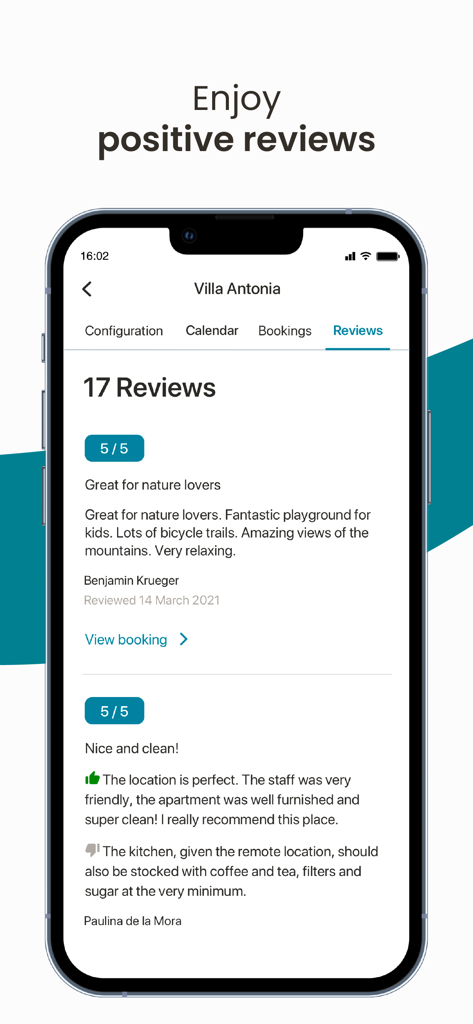 Un smartphone affichant la section des avis de l'application Holidu Host avec les commentaires positifs des clients et les notes