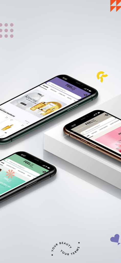 Tre smartphone che mostrano diverse schermate di prodotti e categorie dell'app di shopping di bellezza Feel22
