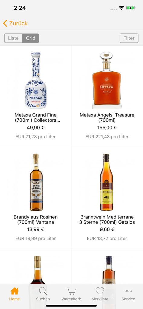 Interfaz de la aplicación móvil mostrando una cuadrícula de licores griegos auténticos, incluyendo Metaxa y Brandy.