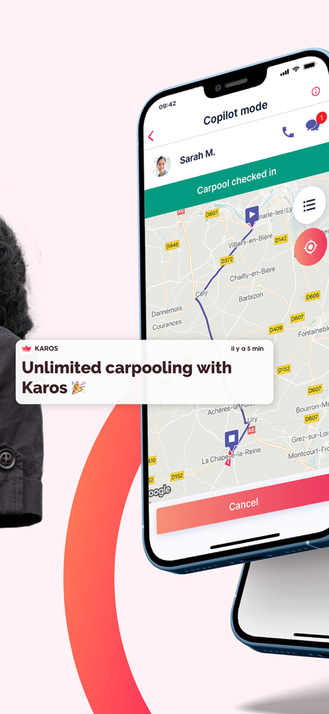 Karos - Commuter carpooling - Pantalla del smartphone que muestra la aplicación de carpooling Karos en modo copiloto con un mapa de ruta y estado de check-in