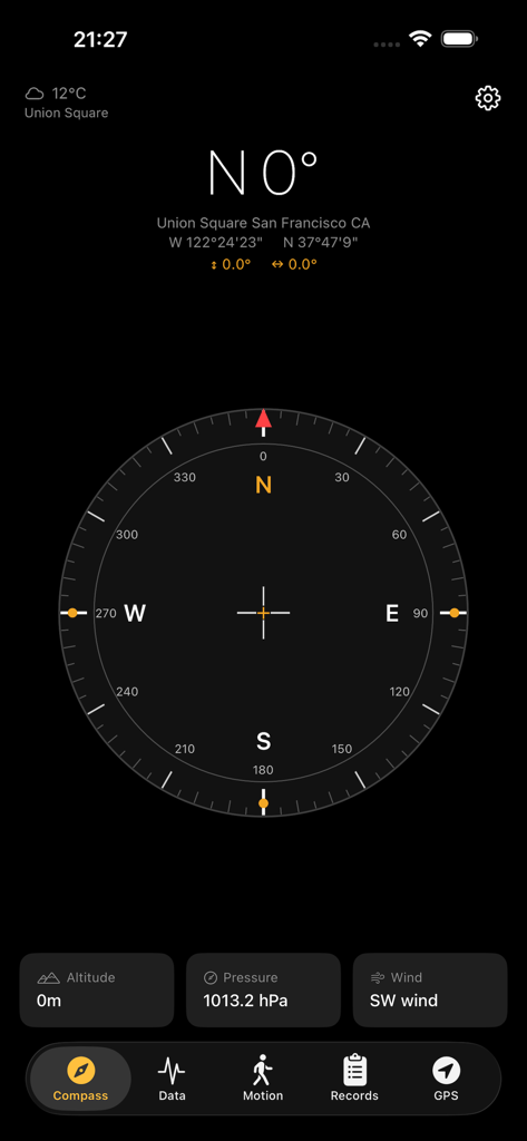 Compass: GPS Altimeter & Nav - Minimalist compass dashboard showing GPS coordinates, altitude and barometric pressure.