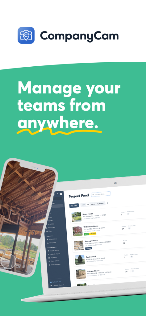 CompanyCam - Dashboard CompanyCam che mostra il feed dei progetti di costruzione su laptop e la foto del cantiere su smartphone