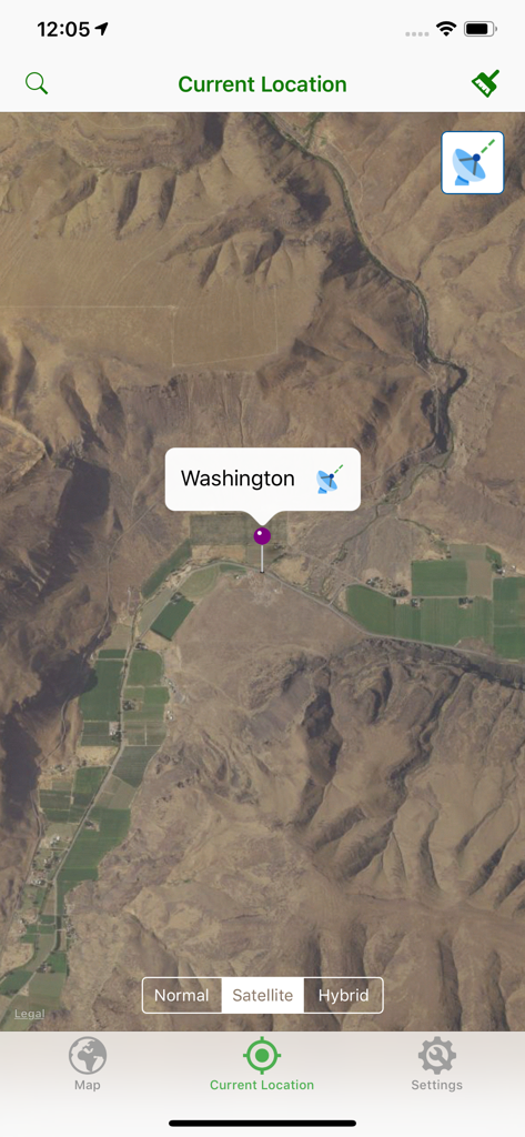GPS Tracker - Phone Finder (L) - Satellite map view showing current location in the GPS Tracker app.