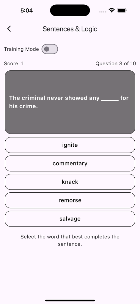 Interfaccia dell'app di preparazione OLSAT per la 6a elementare che mostra una domanda a scelta multipla sul completamento di frasi