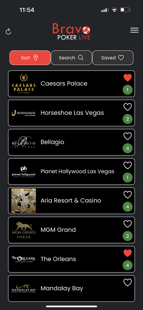 BravoPokerLive - Interfaz de la aplicación BravoPokerLive mostrando una lista de salas de póker de Las Vegas, incluyendo Bellagio, Aria y Caesars Palace