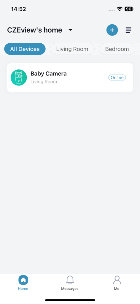 CZEview - Tableau de bord de l'application CZEview affichant une caméra bébé connectée dans le salon