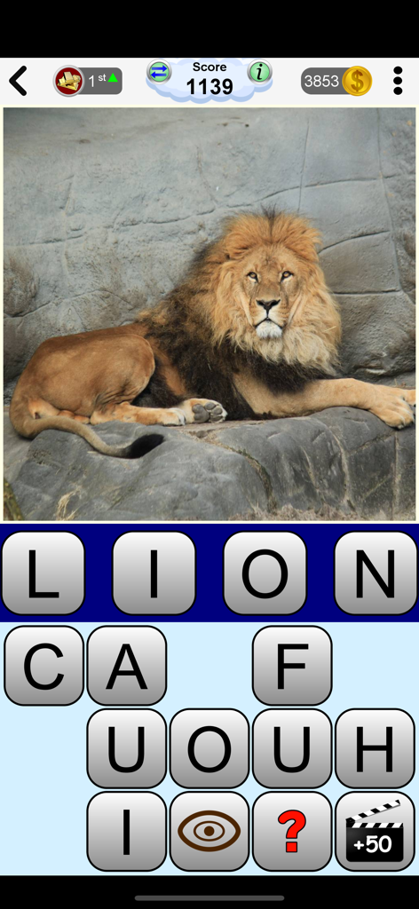 Word Games - Nivel de concurso de imágenes de la aplicación Juegos de Palabras con una imagen de un león y fichas de letras